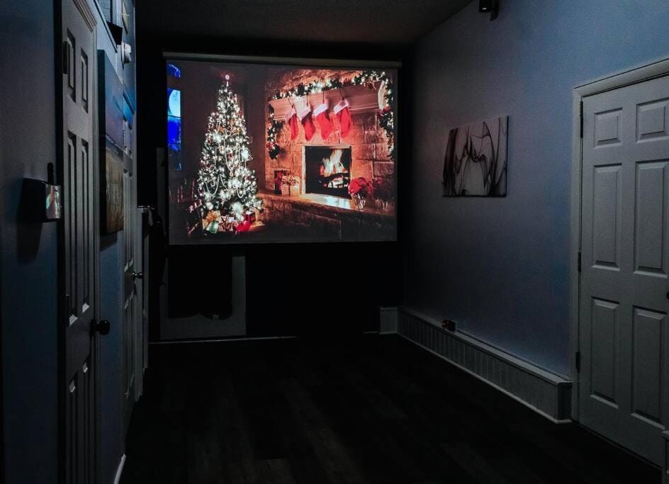 Communal lounge/ TV room, TV and multimedia