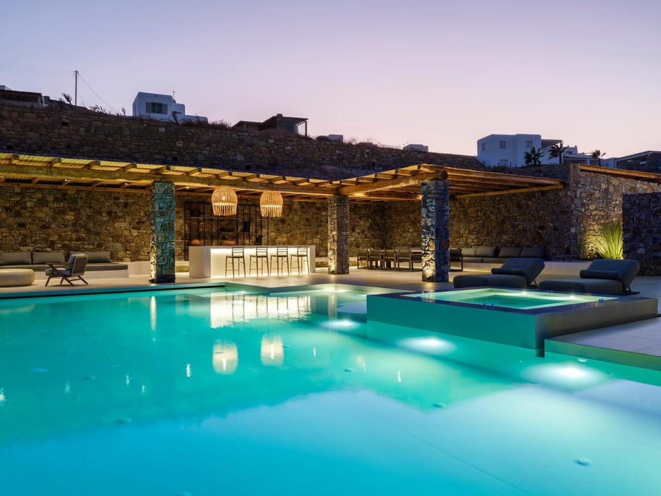 Lounge or bar, Seating area, Pool view, Swimming pool, sunbed