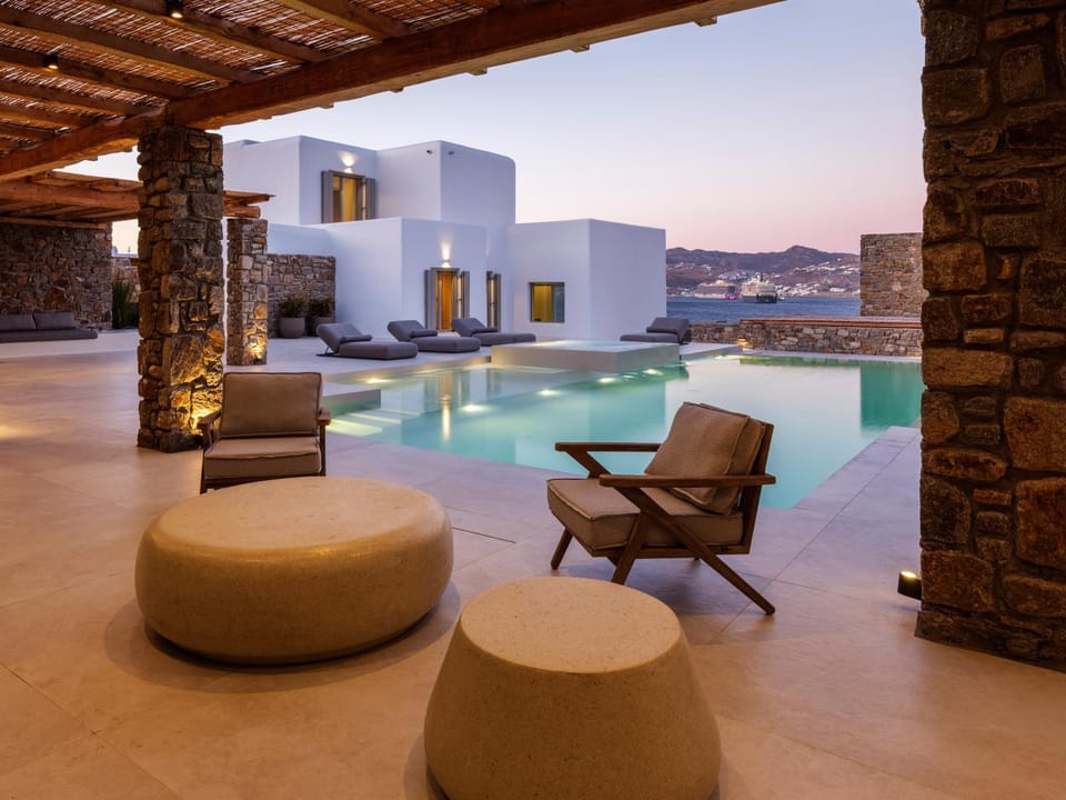Property building, Seating area, Pool view, Sea view, Swimming pool, sunbed