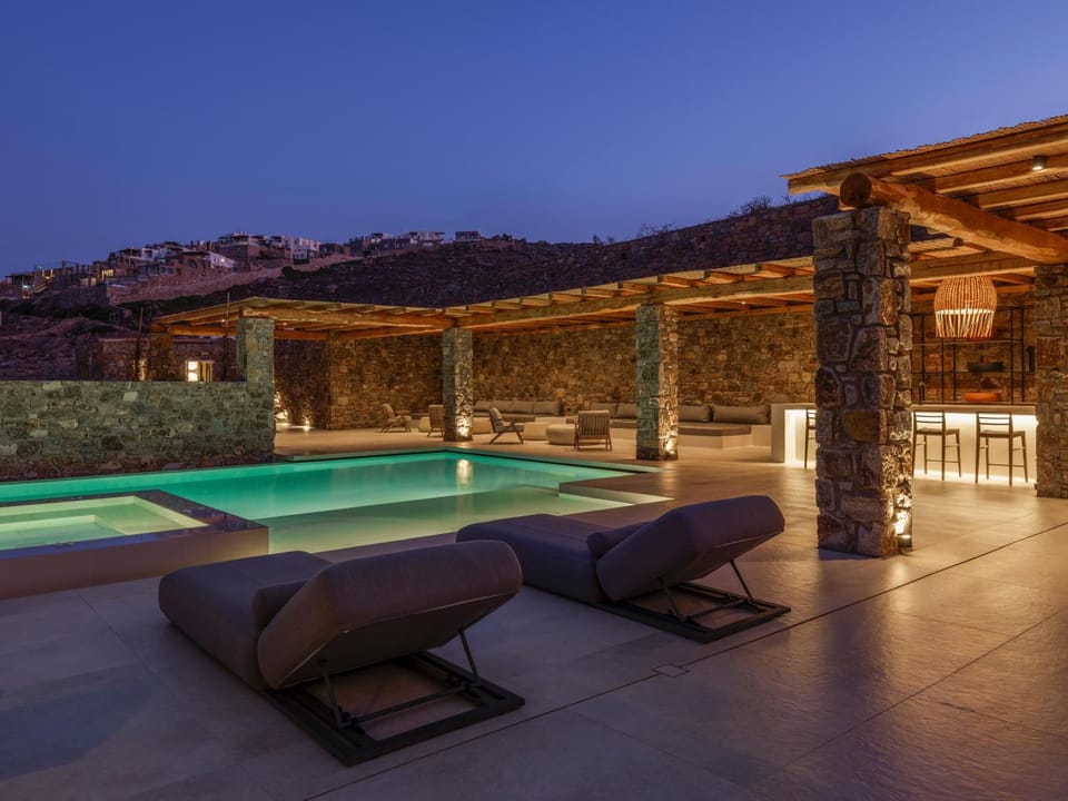 Night, Lounge or bar, Pool view, Swimming pool, sunbed