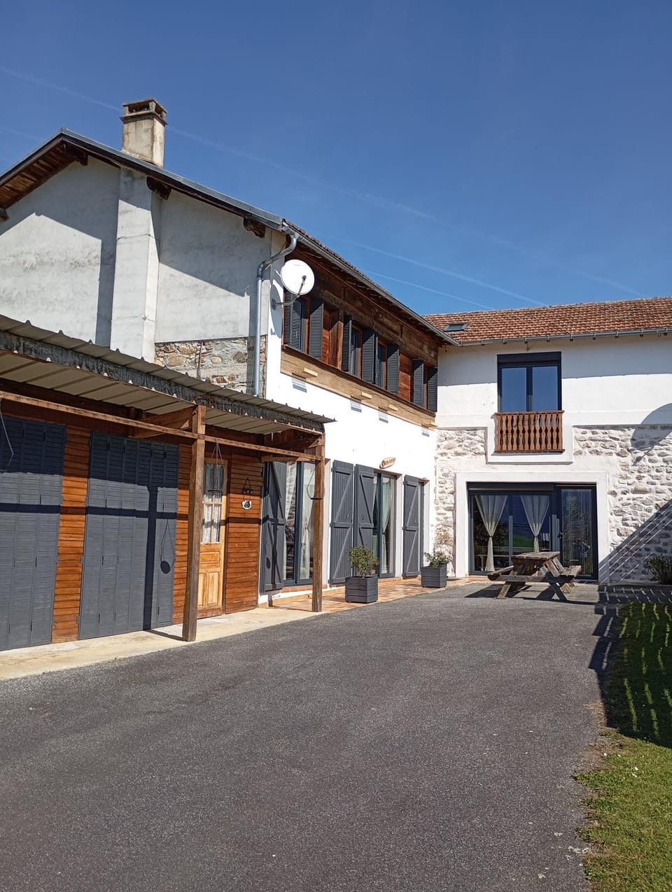 Gîte ETH ARREYEN avec piscine privée et magnifique vue sur Pyrénées House in Occitanie