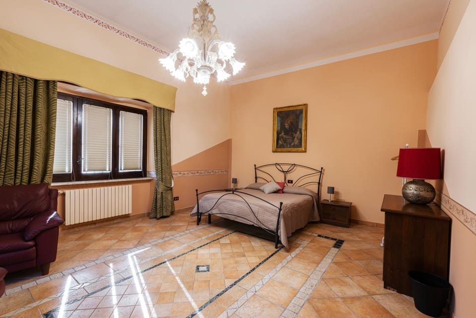 Bed, Photo of the whole room, Bedroom, internet