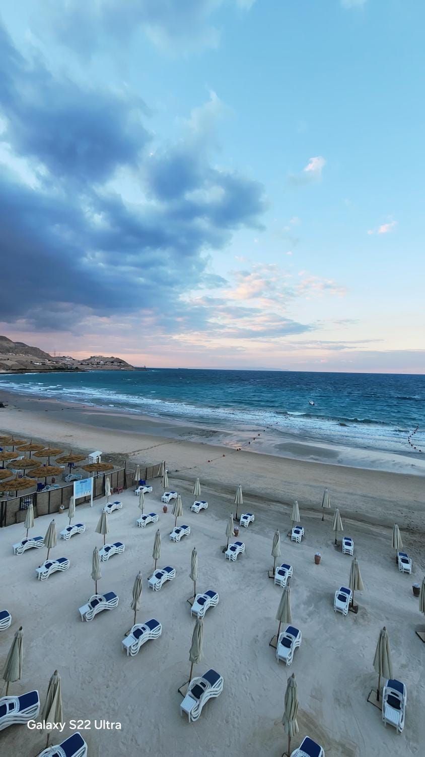 Day, Natural landscape, Evening entertainment, Sea view, sunbed