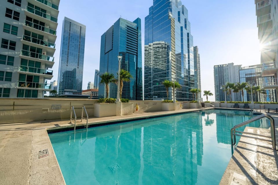 Cloud 9 - Amenities 24 7 Security & Location Apartment in Brickell