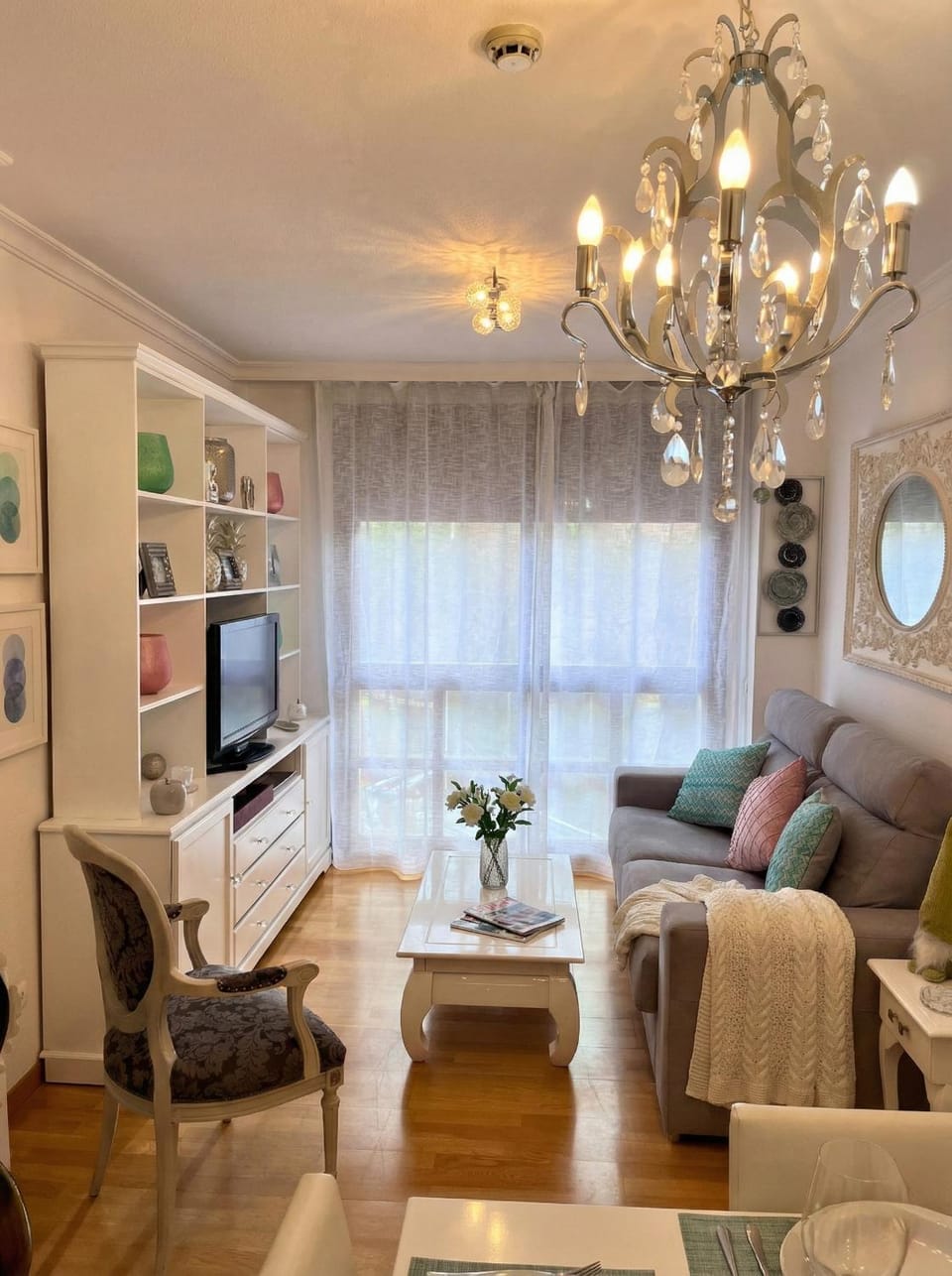 TV and multimedia, Living room, Seating area