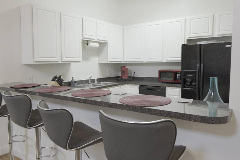 2 Bedroom Escape - Downtown House in Columbia