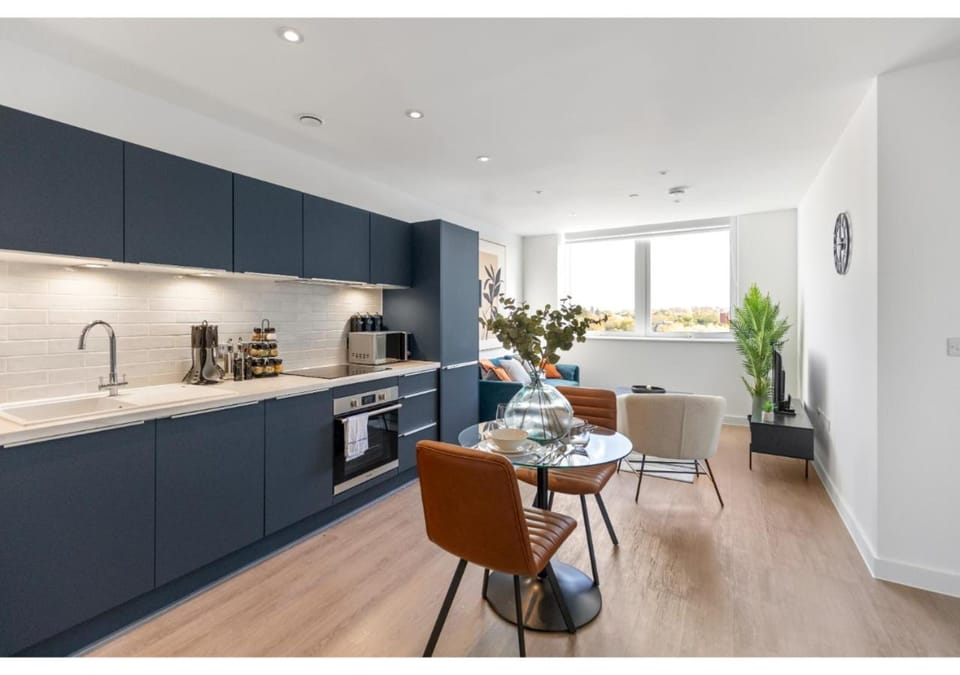 Coffee/tea facilities, Kitchen or kitchenette, Living room, Seating area, Dining area, minibar, oven, stove, toaster