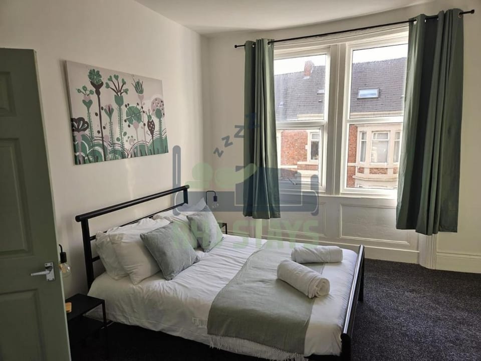 Rectory5 - 5 bedroom 7 beds Parking Perfect for Contractors Apartment in Gateshead
