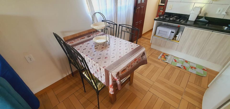 Dining area, oven, stove