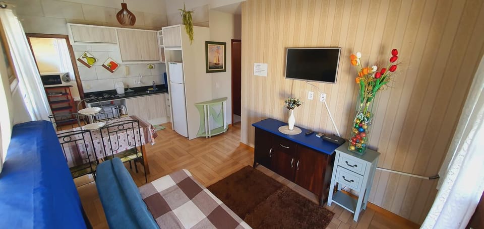 Communal lounge/ TV room, TV and multimedia, Living room, Evening entertainment