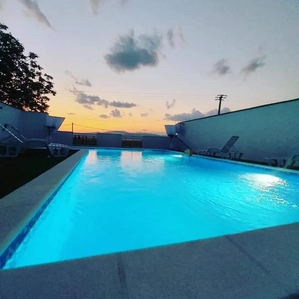Swimming pool