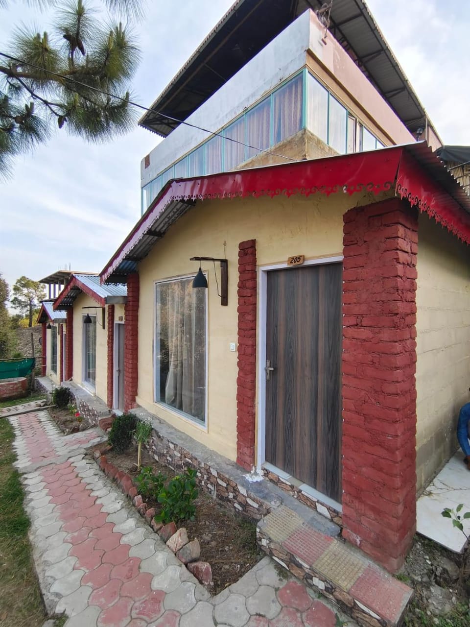 Property building, Day