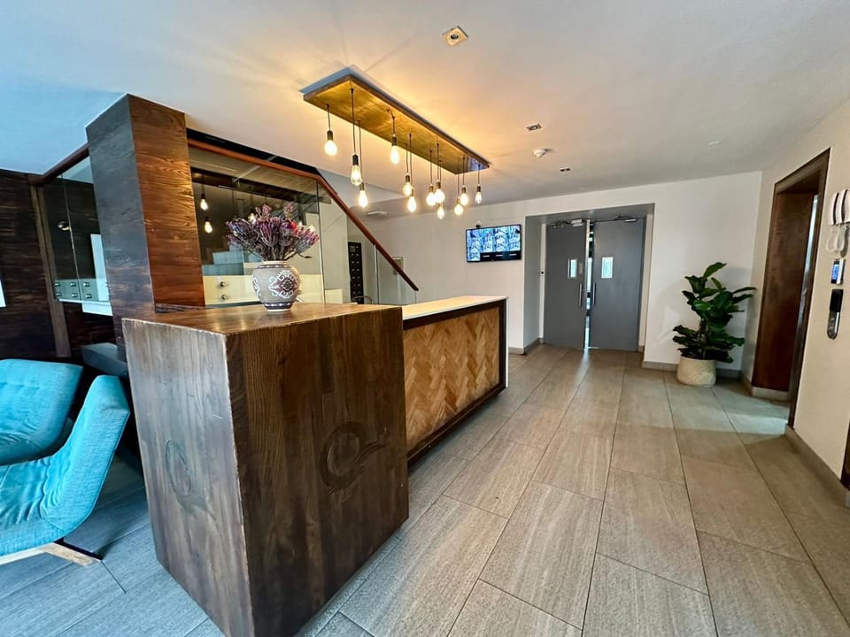 Lobby or reception, Seating area