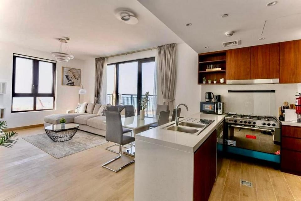 Living room, Dining area, dishwasher