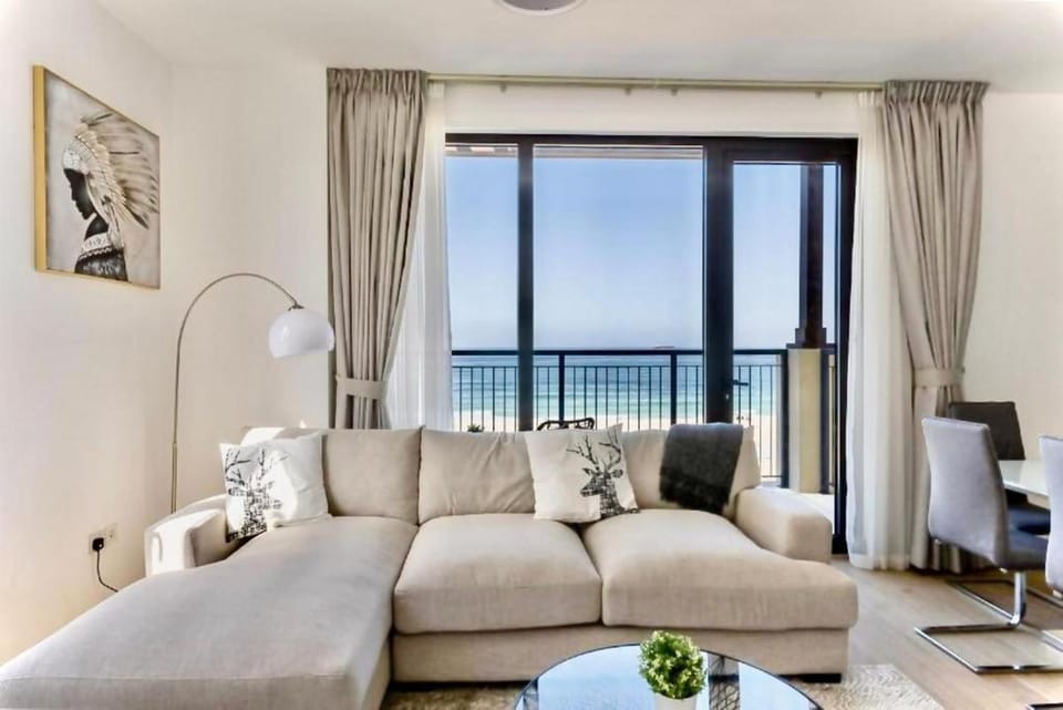 Living room, Sea view