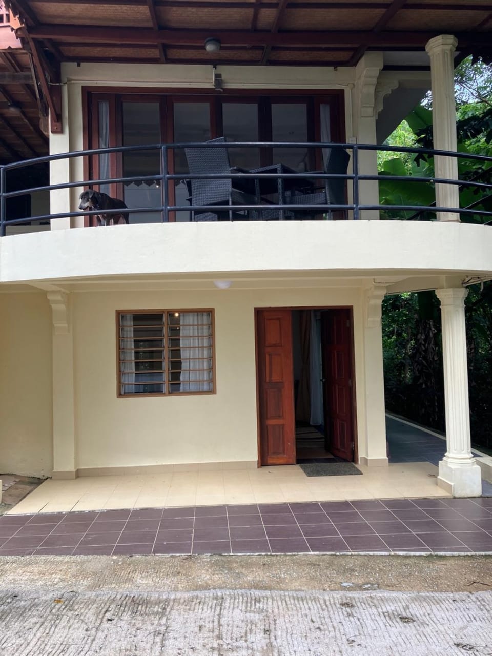 Property building, Patio, Balcony/Terrace