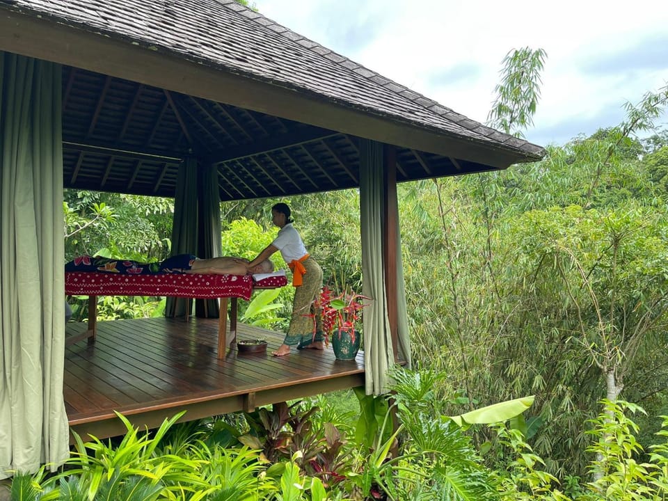 Bali River Retreat Villa in Marga