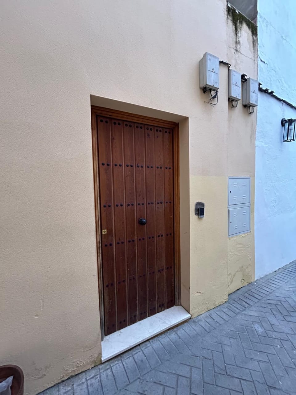 Property building, Facade/entrance