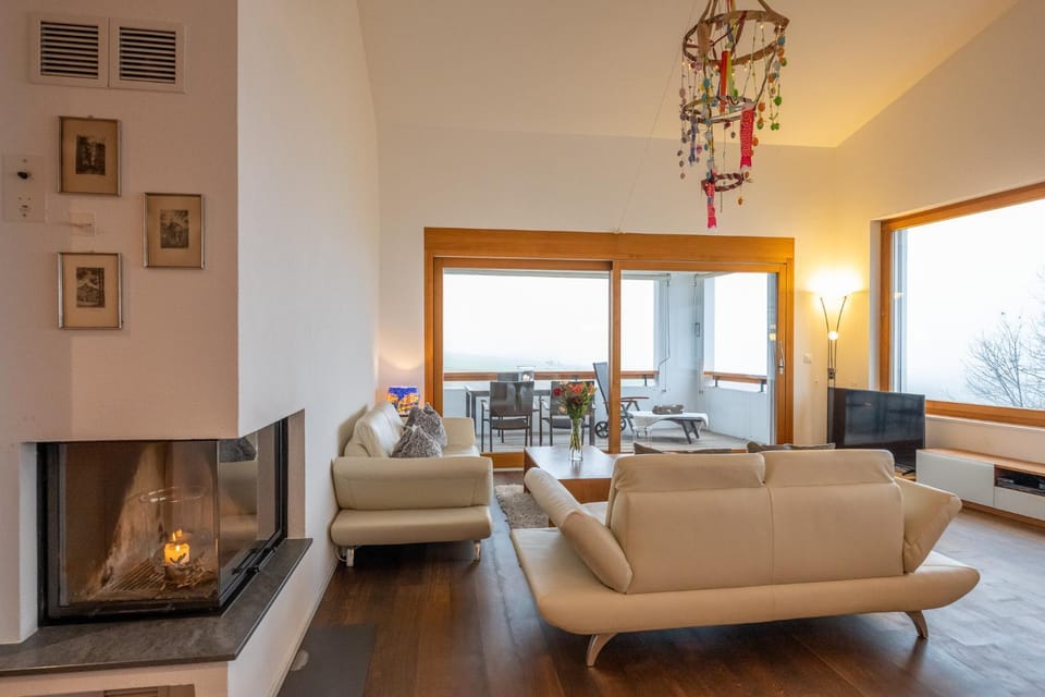Edelweiss Ferienwohnung, Panoramablick Apartment in Canton of Grisons