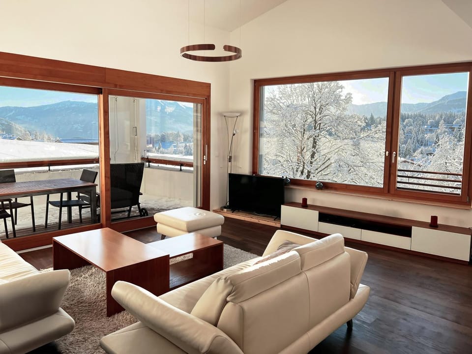 Edelweiss Ferienwohnung, Panoramablick Apartment in Canton of Grisons
