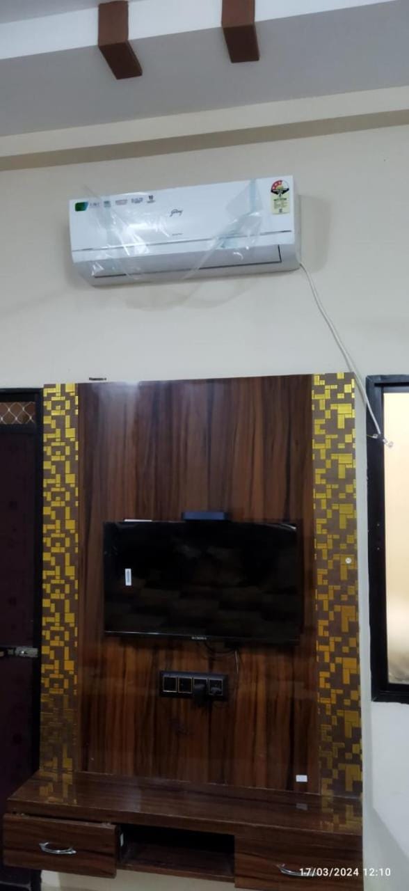 Hari Har villa home stay ac villa for rent near to mahakal lok Villa in India