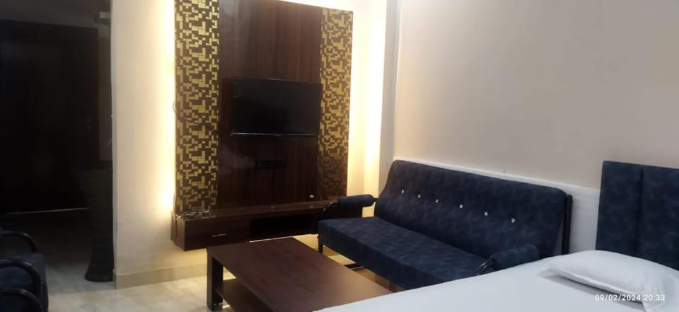 Hari Har villa home stay ac villa for rent near to mahakal lok Villa in India