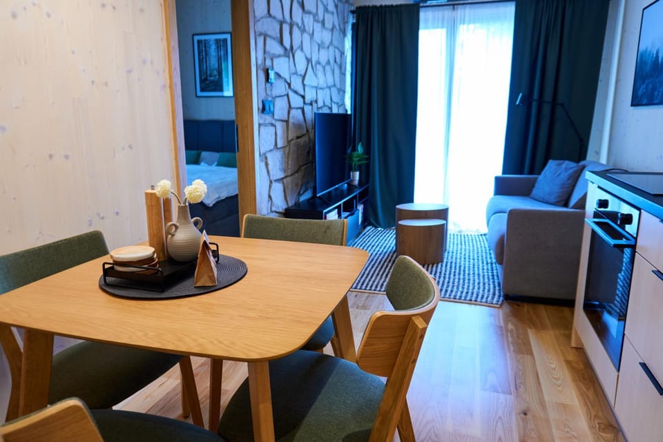 Seating area, kitchen