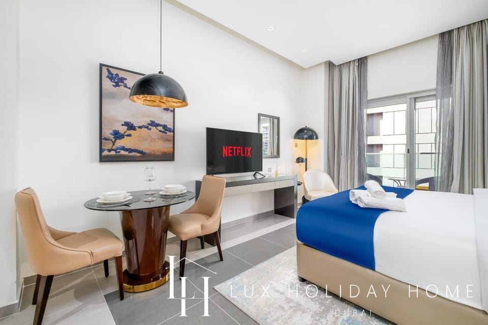 Bed, TV and multimedia