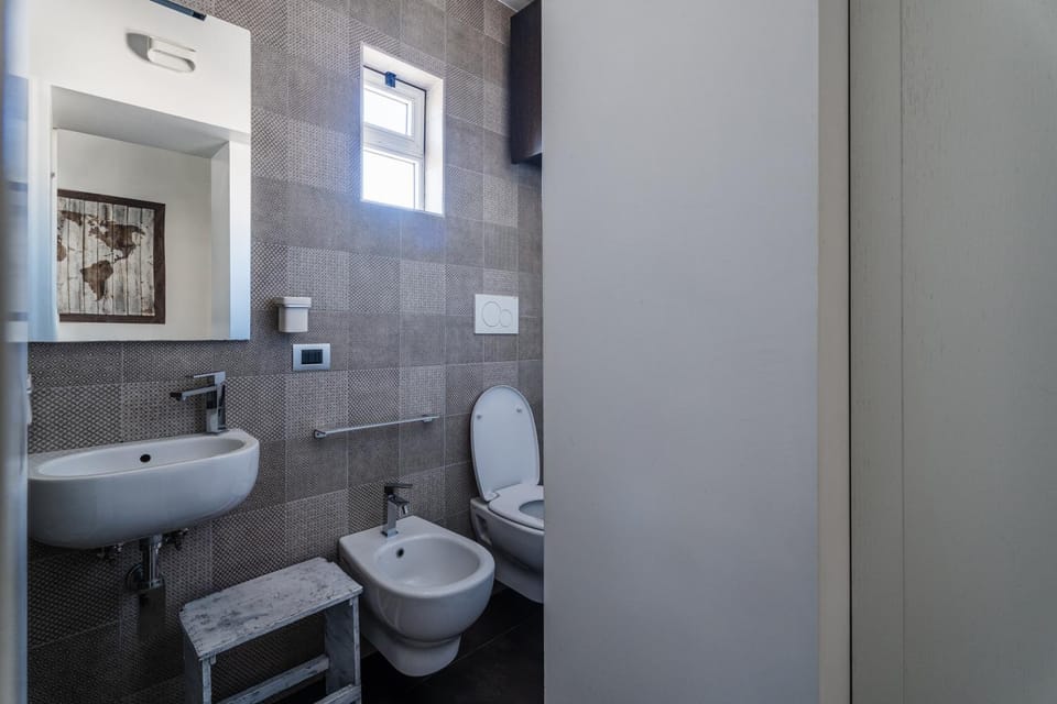 Shower, Toilet, Bathroom, bidet