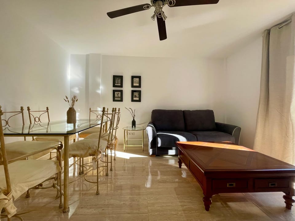 Living room, Dining area, fireplace