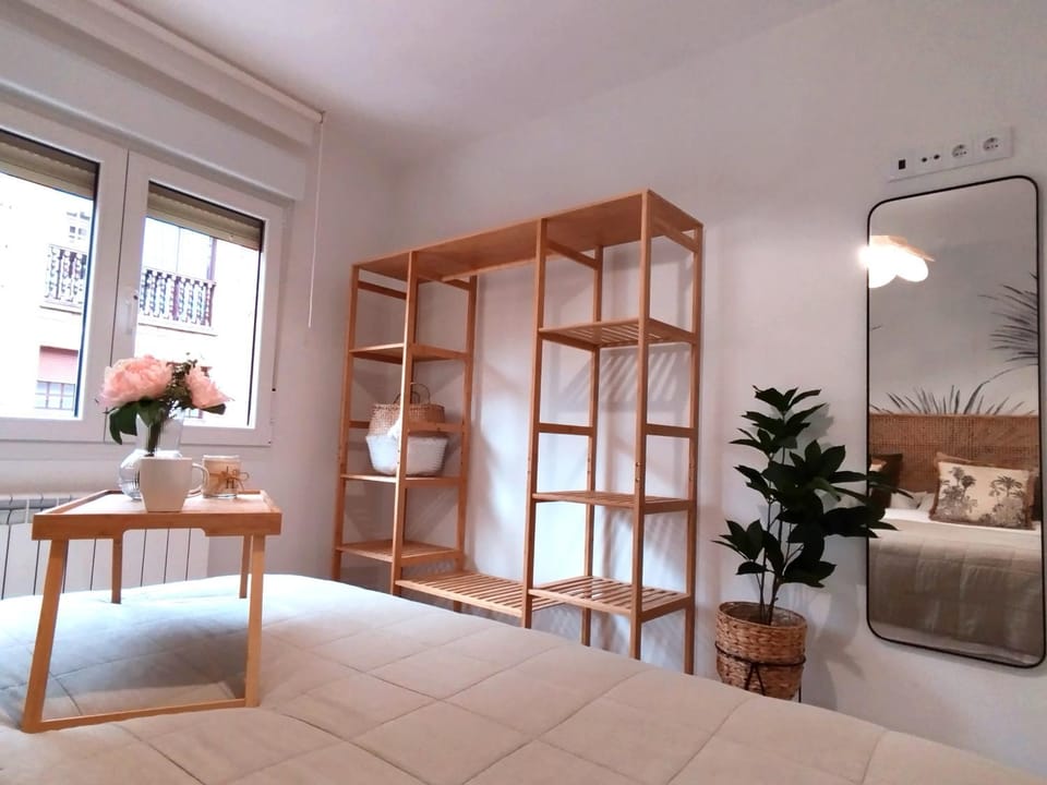Bedroom, wardrobe