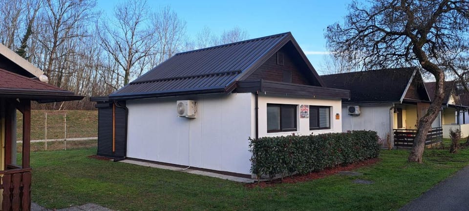 Vila VALENTINA Campground/ 
RV Resort in Slovenia
