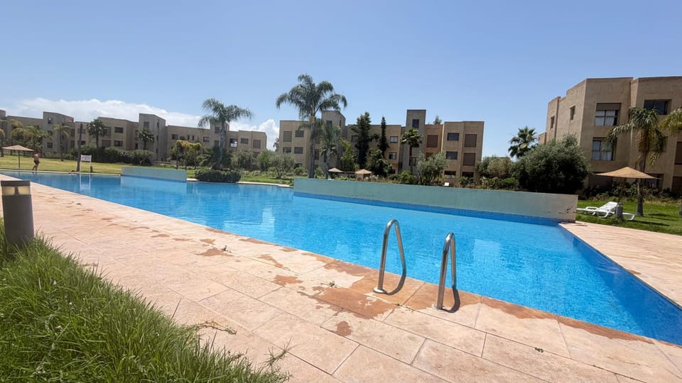 Day, Natural landscape, Swimming pool