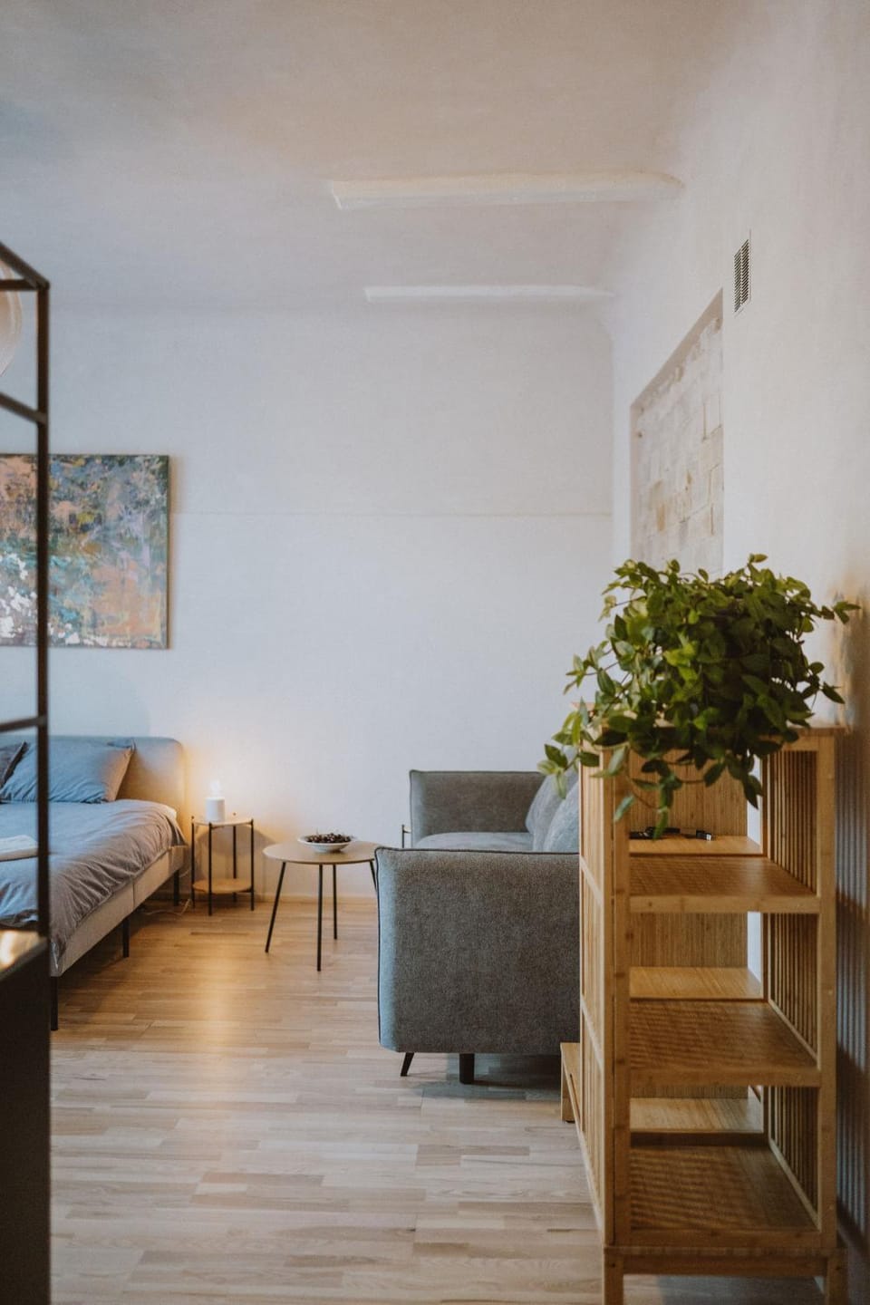 Living room, Photo of the whole room