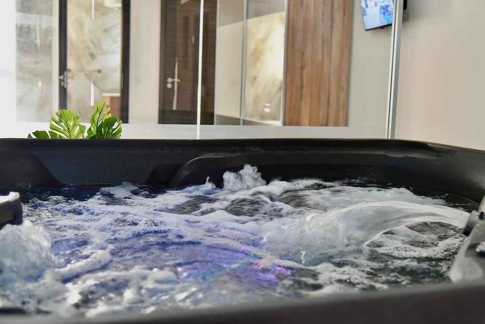 Hot Tub, Spa and wellness centre/facilities, Bedroom