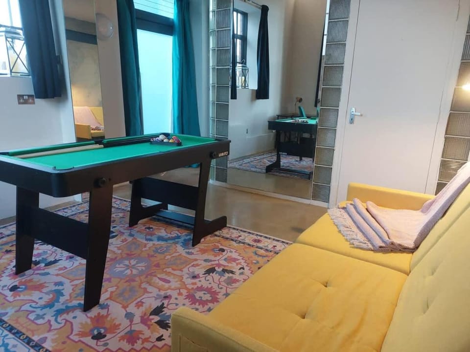 Converted factory loft apartment - Free parking with no height restrictions x 2 Apartment in Bristol