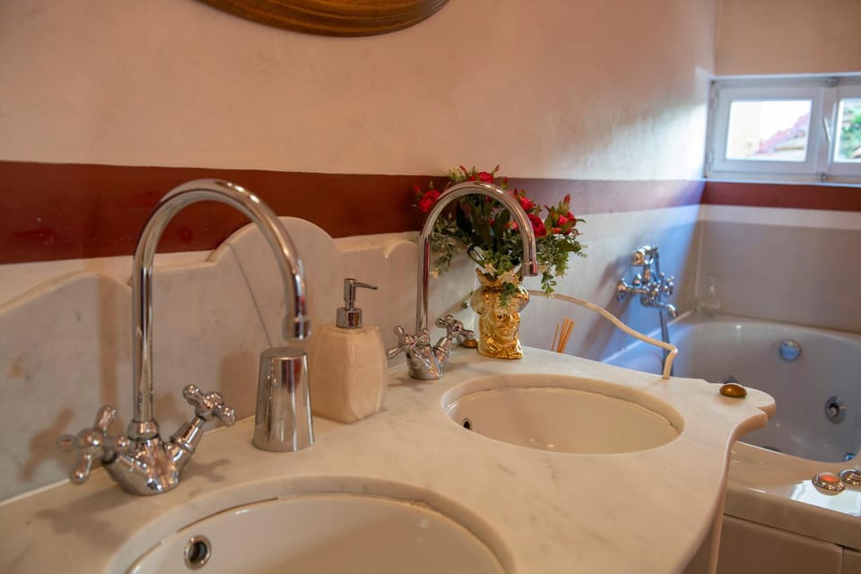 Bathroom, Bath