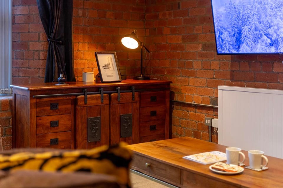 TV and multimedia, Living room, Decorative detail