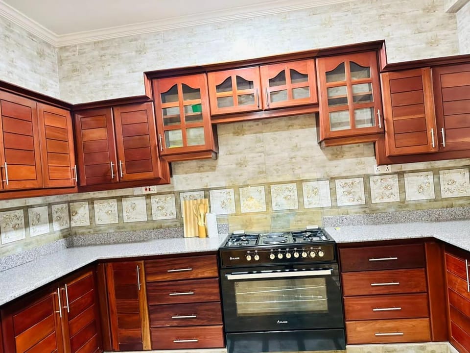 3BR Sea View Condo Apartment in City of Dar es Salaam