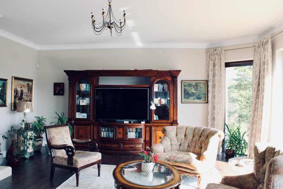 Communal lounge/ TV room, Living room