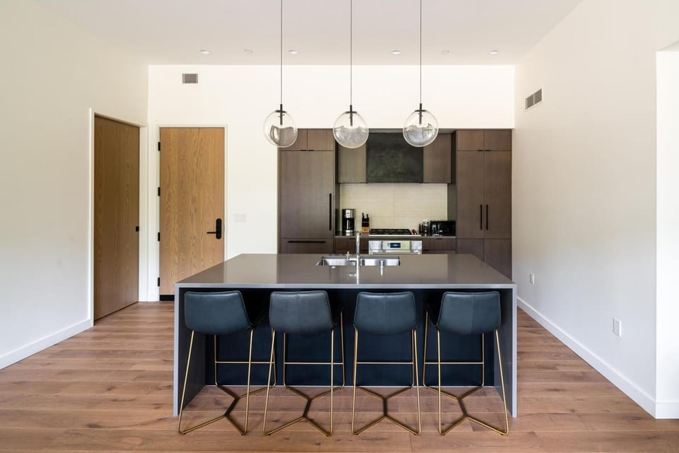 221 LakeLodge Apartment in Big Sky