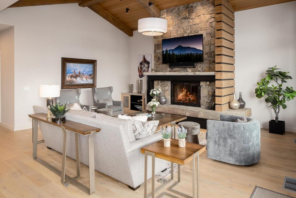 83B Lodgeside House in Big Sky