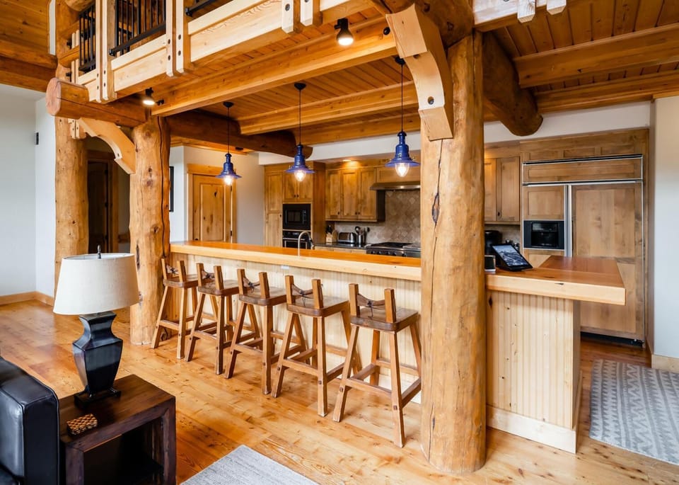 Penthouse 3 Nature lodge in Big Sky