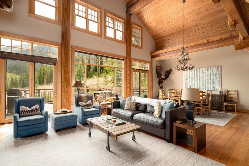 Penthouse 3 Nature lodge in Big Sky