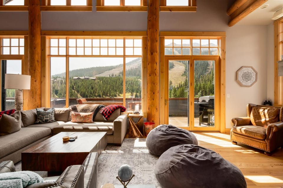 Penthouse 1 Nature lodge in Big Sky