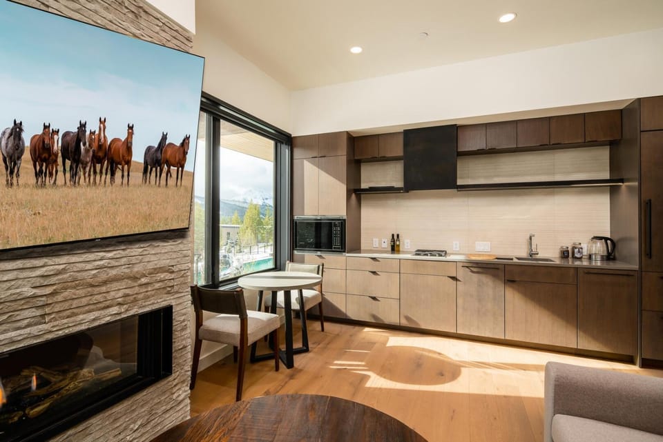 223 LakeLodge Apartment in Big Sky