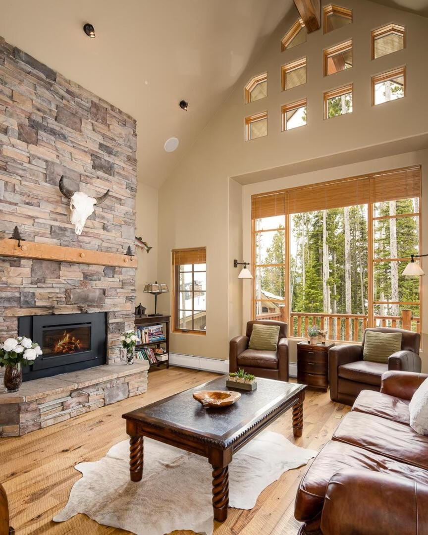 Living room, flat iron