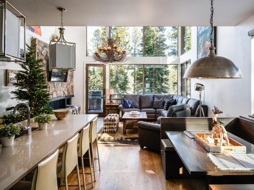 8 Alpine Bend House in Big Sky