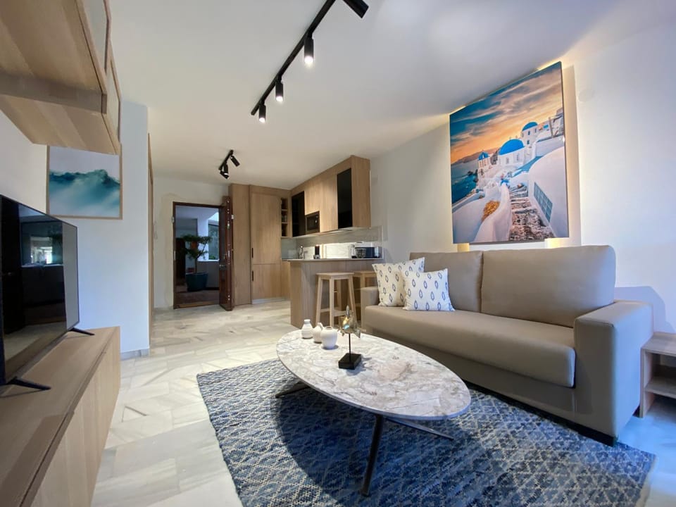 Nomad Stays Milos y Bali Apartment in Marbella