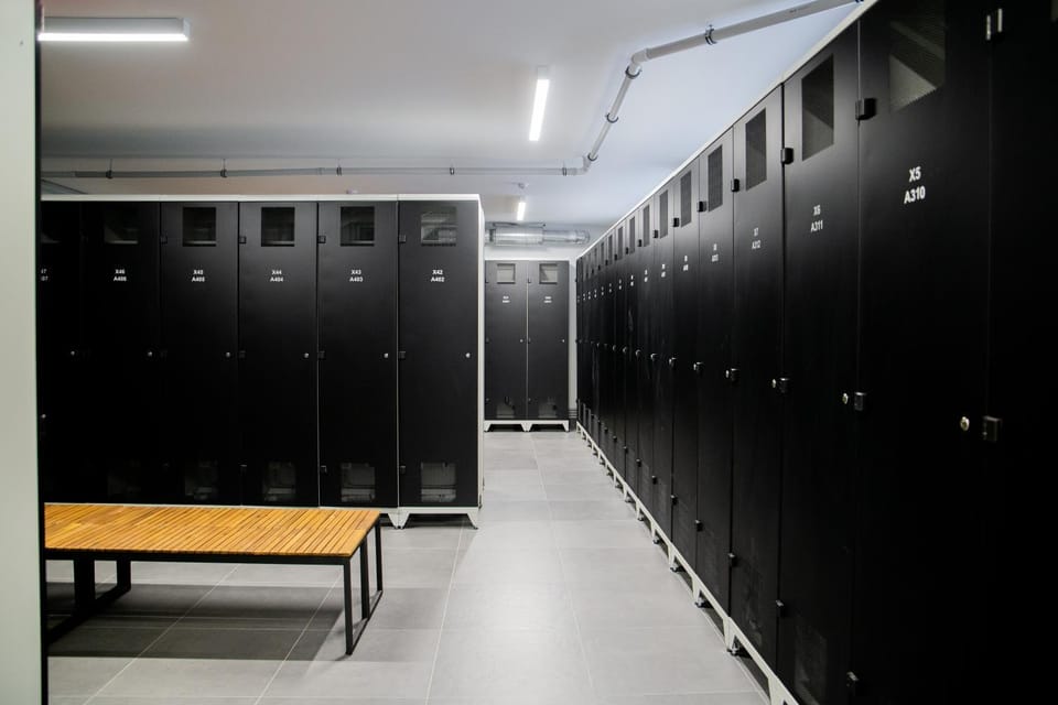 locker